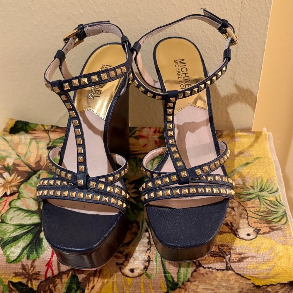 Michael Kors chic navy